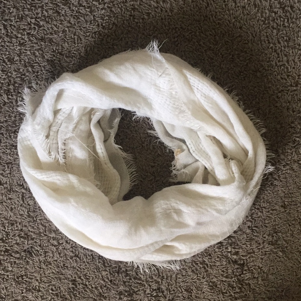 White infinity scarf